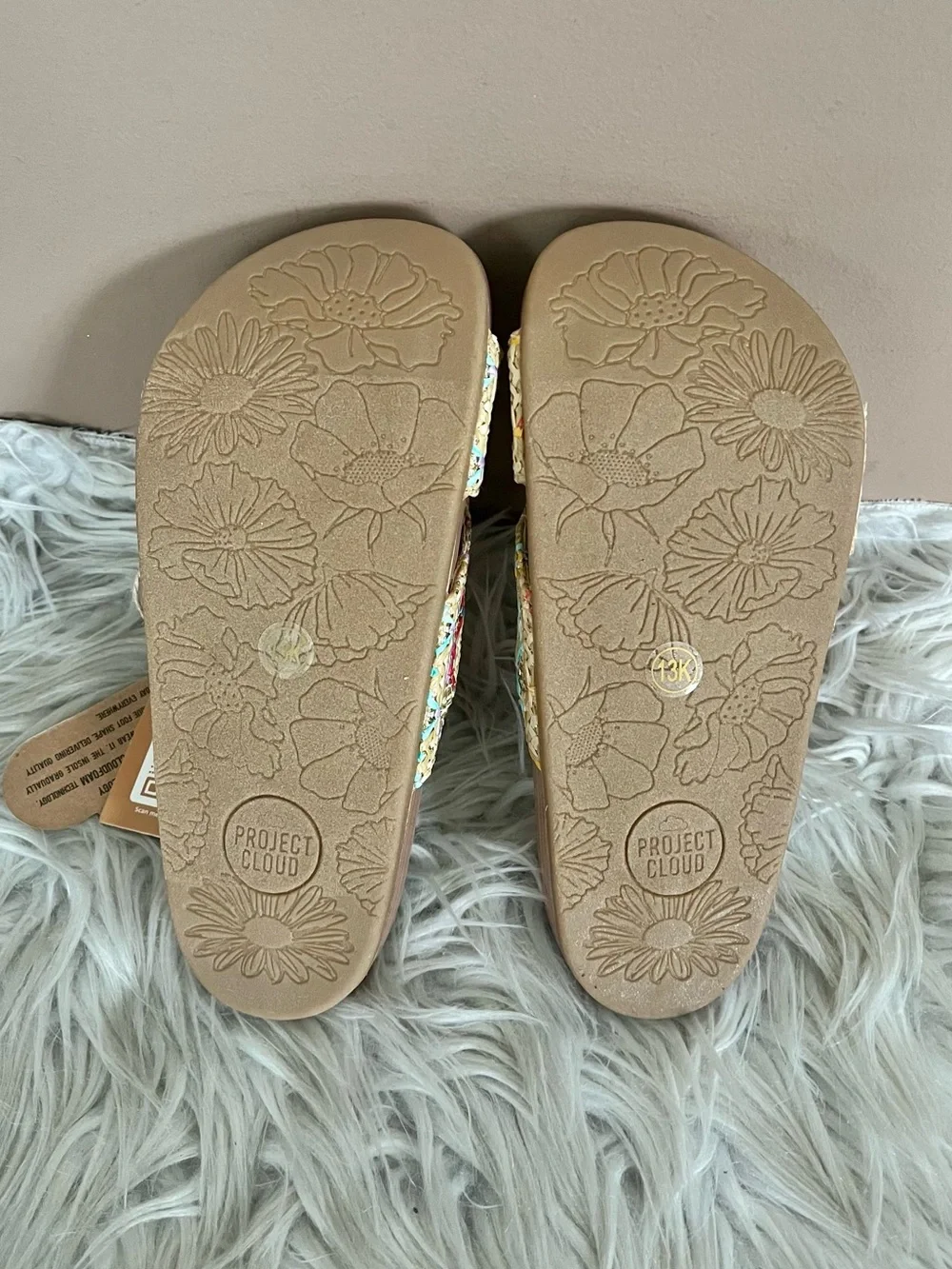 {Project Cloud} Kids Beaming Slip-On Slide Sandals - Youth 13 - NWT